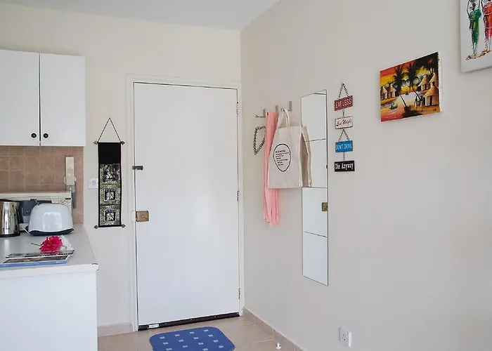 アパート Nest パ フォス